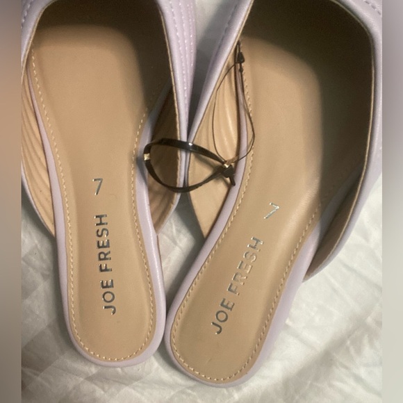 NWOT Women’s Flats - Picture 2 of 5